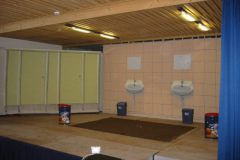 Hinter geschlossenen Türen